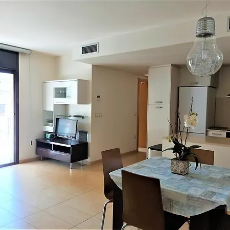 Apartment En Roses: Terraza, A/a, Wifi, Parking, 2ª Linea De Playa - Es-258-89 *